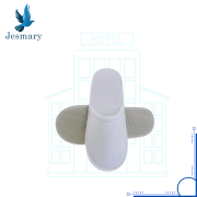 DÉP KHÁCH SẠN MÀU TRẮNG